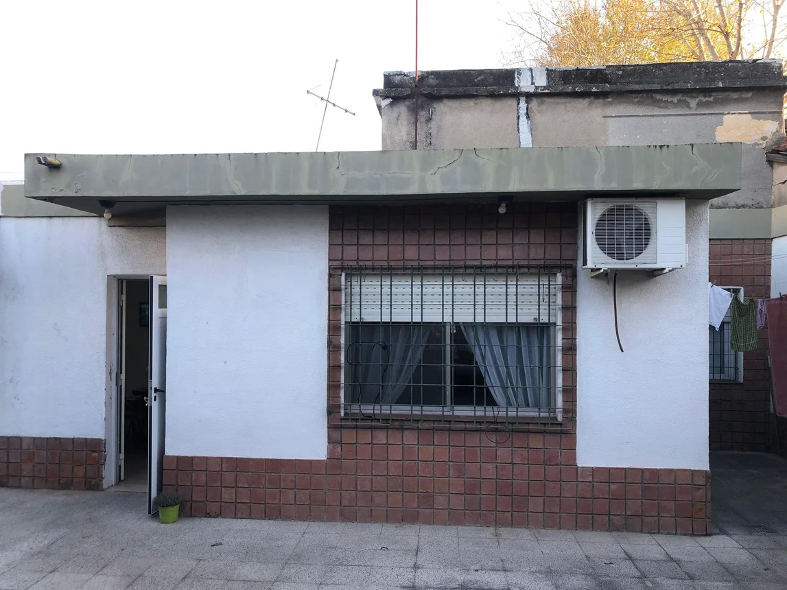Casa en venta en Banfield, Medrano 400