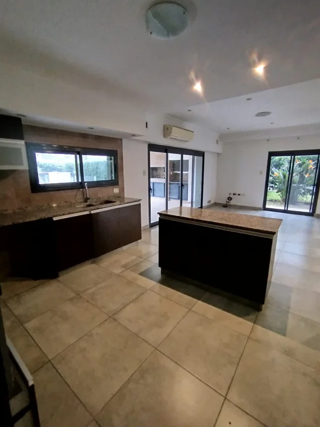 Casa de 8 ambientes en alquiler en Santa Fe, Altos de la Ribera 100, foto 4