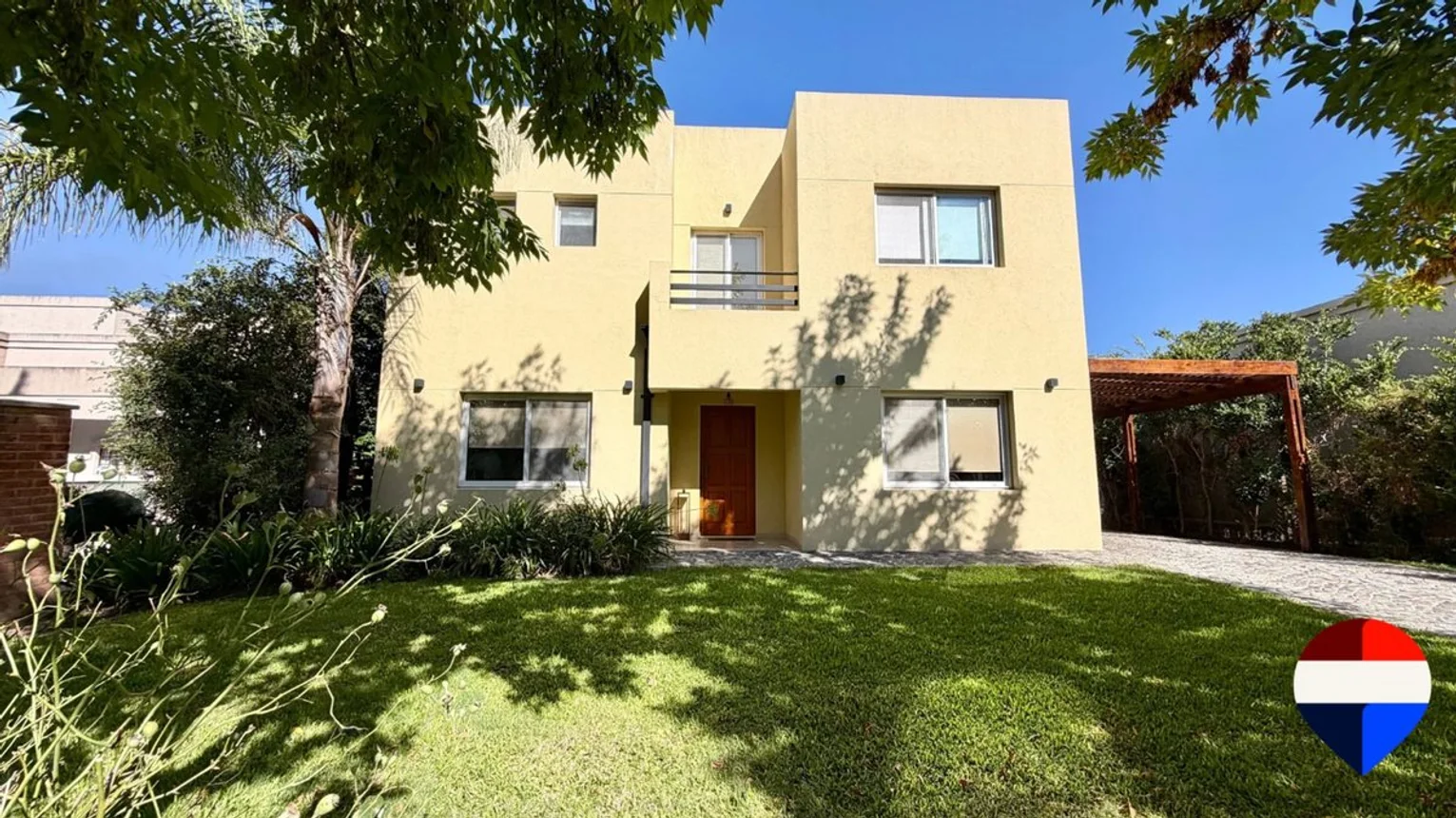 Casa en venta en Pilar, foto 2