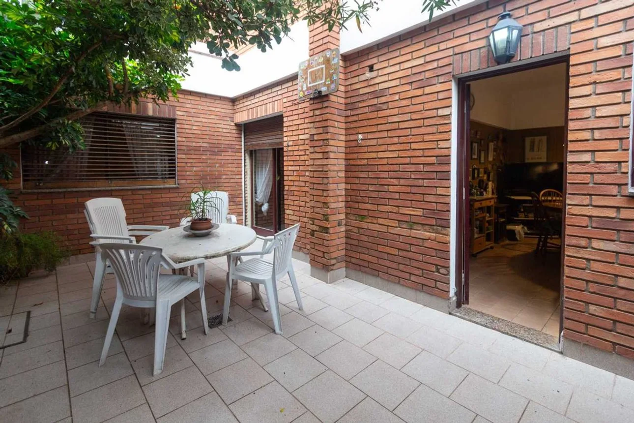 PH de 7 ambientes en venta en Monte Castro, Pasaje Leones 1400, foto 2