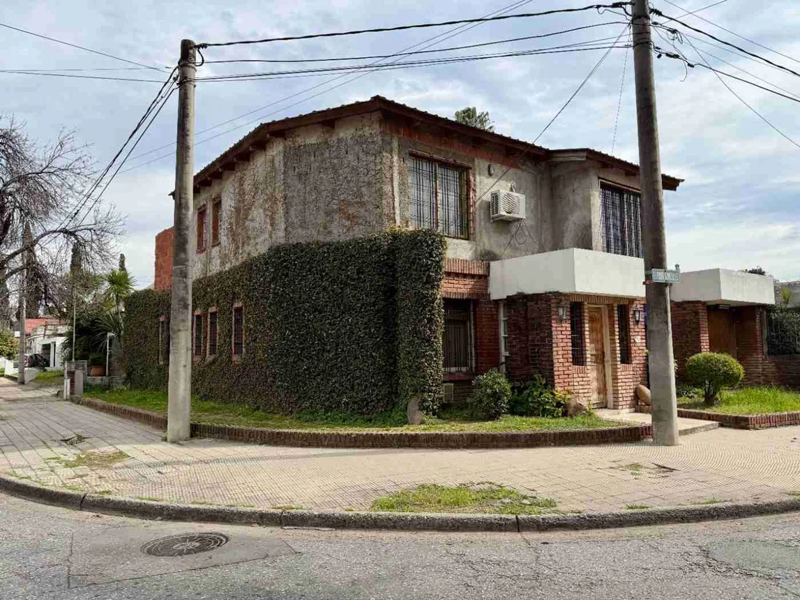 Casa + depto a refaccionar parque velez sarsfield, foto 1