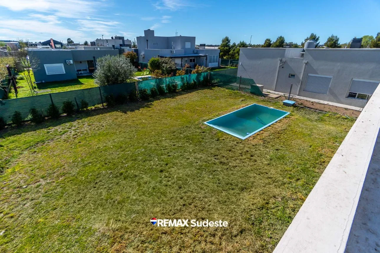Casa de 5 ambientes en venta en Bahía Blanca, Las Nutrias 900, foto 3