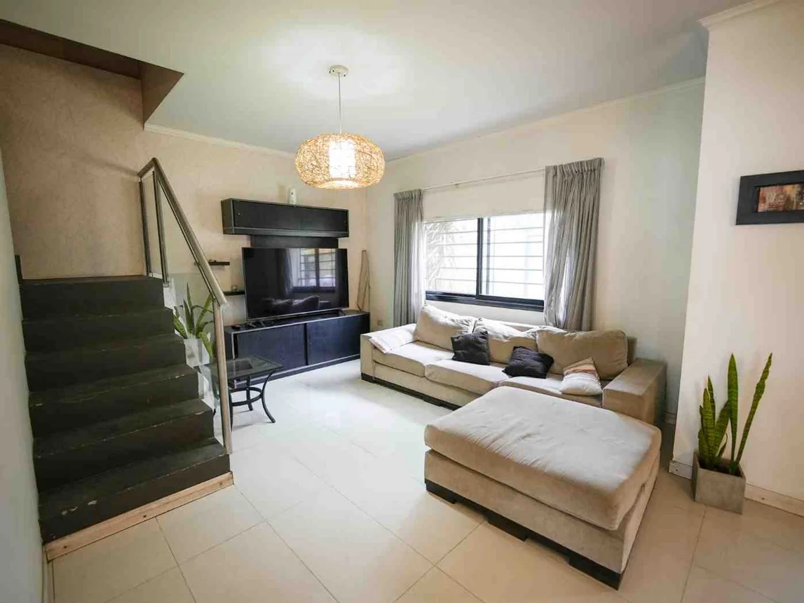 Casa en venta en Burzaco, foto 3