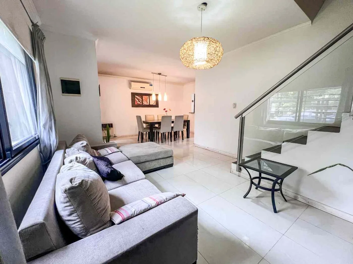 Casa en venta en Burzaco