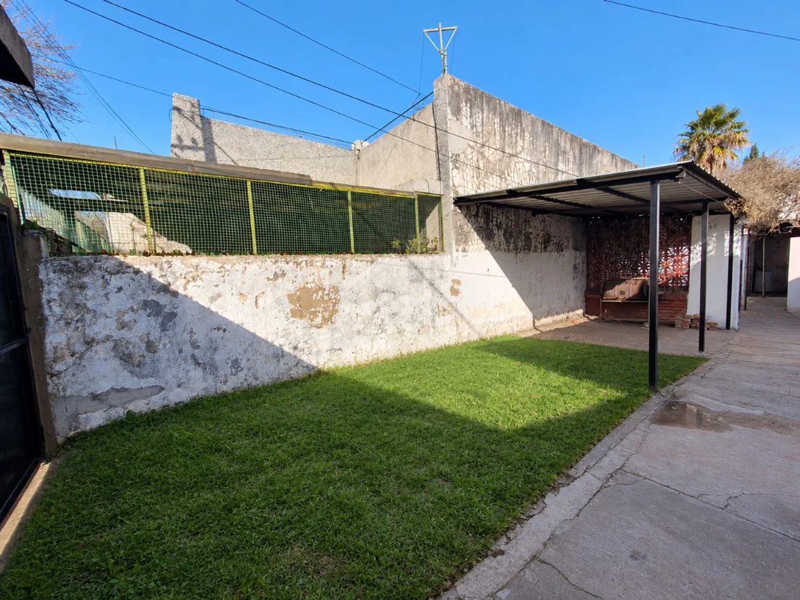 Casa de 3 ambientes en venta en Rosario, French 1800, foto 2
