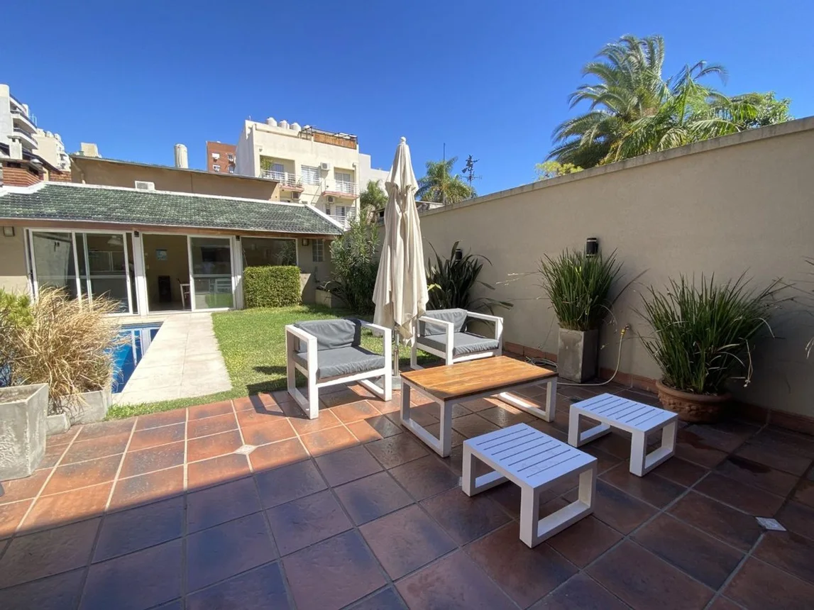 Casa de 6 ambientes en venta en Villa Pueyrredón, Argerich 4700