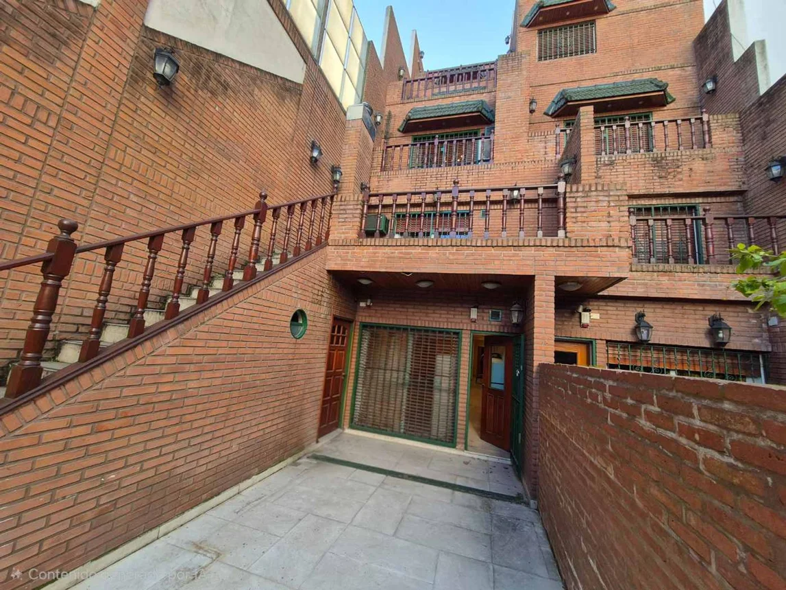 PH de 8 ambientes en venta en Villa del Parque, Baigorria 3300, foto 2