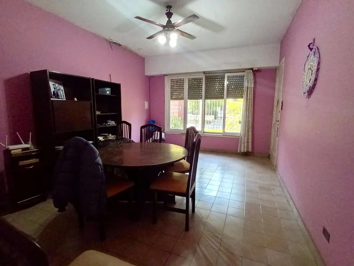 Casa de 4 ambientes en venta en Martín Coronado, Suipacha 2200, foto 2