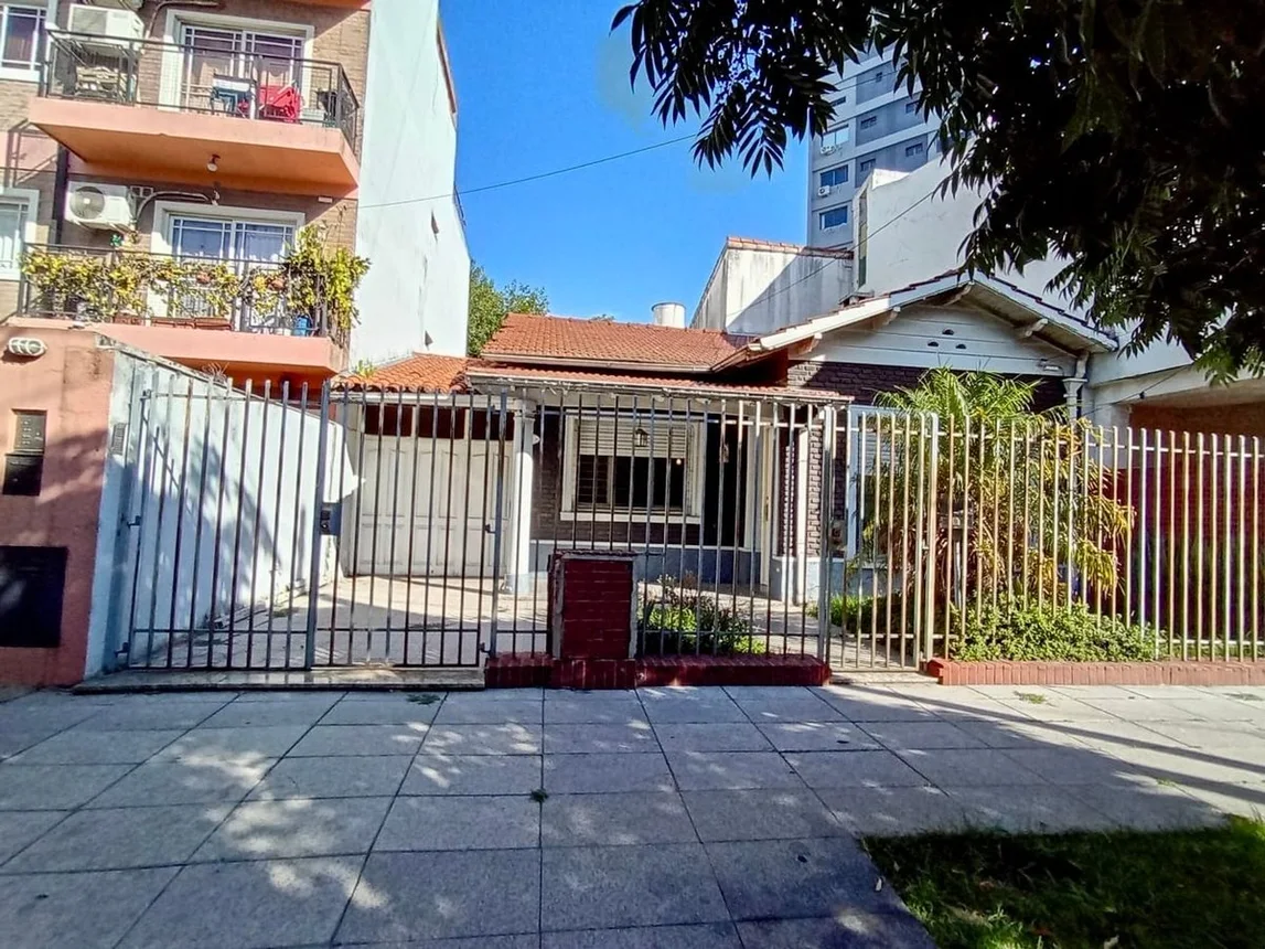 Casa de 4 ambientes en venta en Martín Coronado, Suipacha 2200