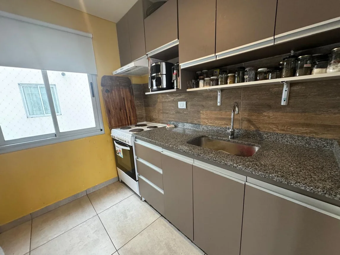 Departamento de 3 ambientes en venta en Berazategui, Calle 22 4000, foto 2