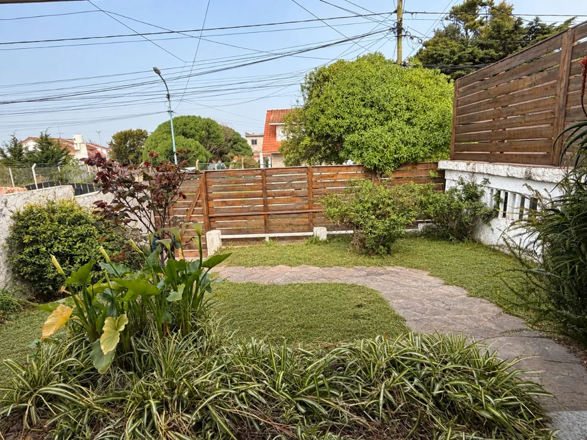 Casa tríplex en venta en Mar del Plata