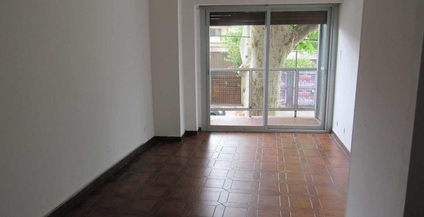 Depto. 2 ambientes balcón al frente bajas expensas