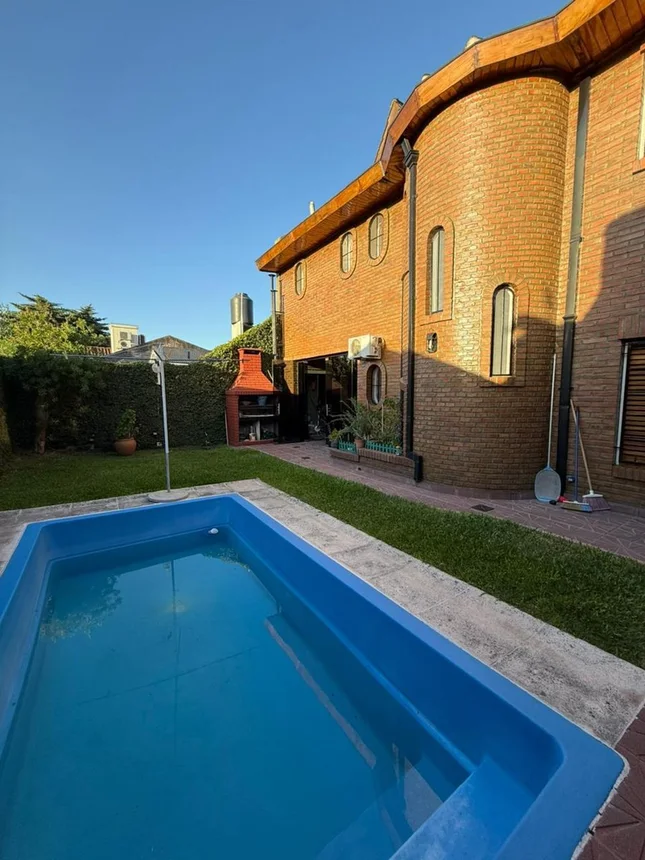 Casa en venta en Ciudad Jardín, De los Claveles 2600