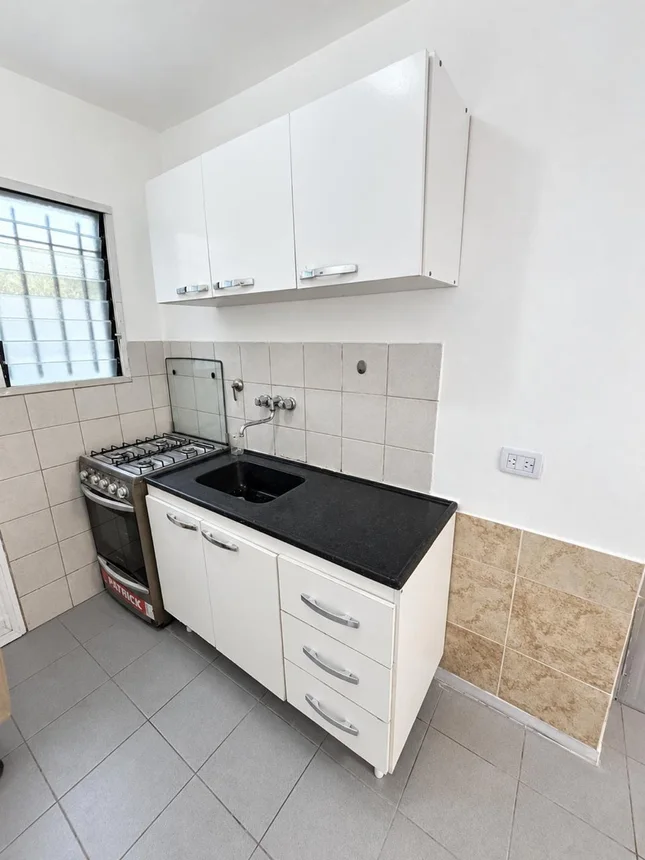 PH de 3 ambientes en venta en Lomas del Mirador, Coronel Dorrego 1100, foto 3