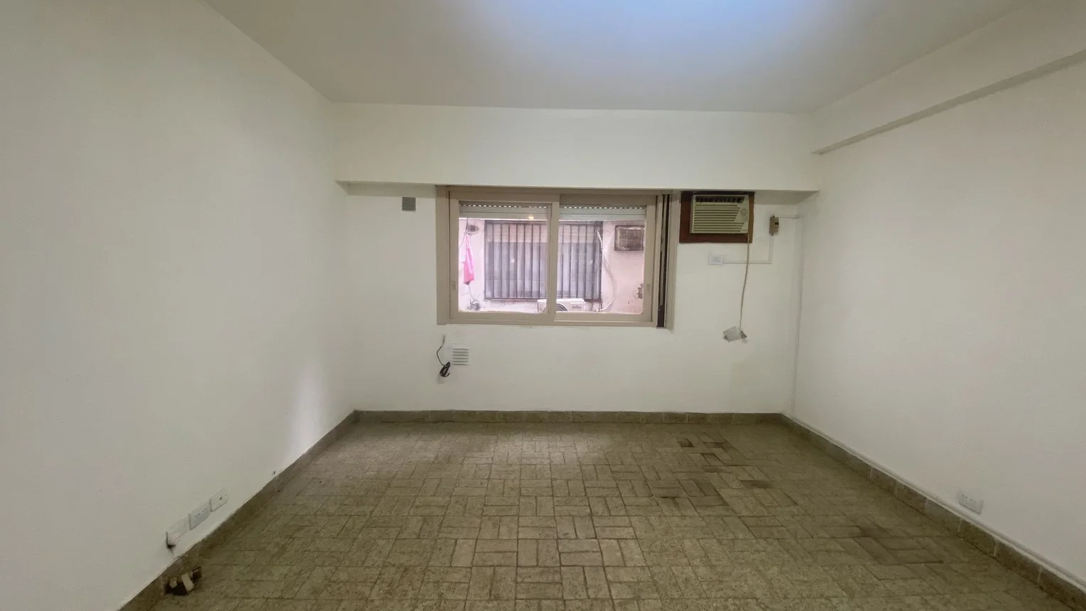 Monoambiente en alquiler en San Nicolás, Sarmiento 1200, foto 4
