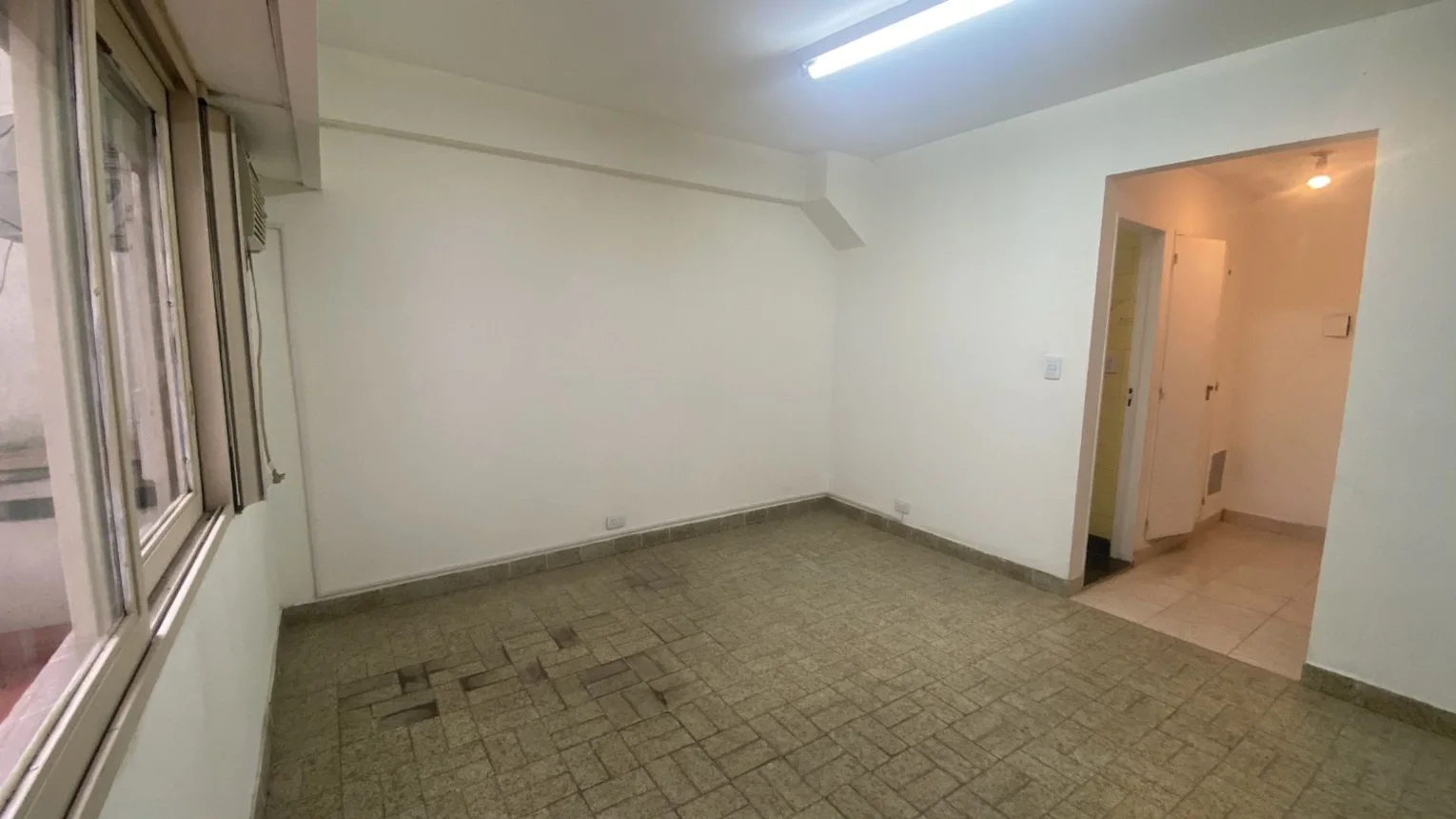 Monoambiente en alquiler en San Nicolás, Sarmiento 1200, foto 2