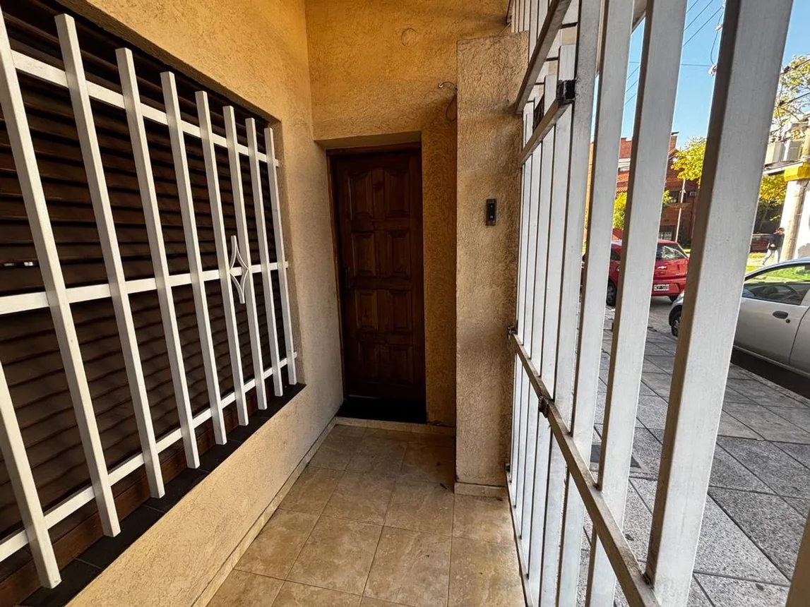 Departamento de 2 ambientes en venta en Villa Luzuriaga, La Paz 2300, foto 2