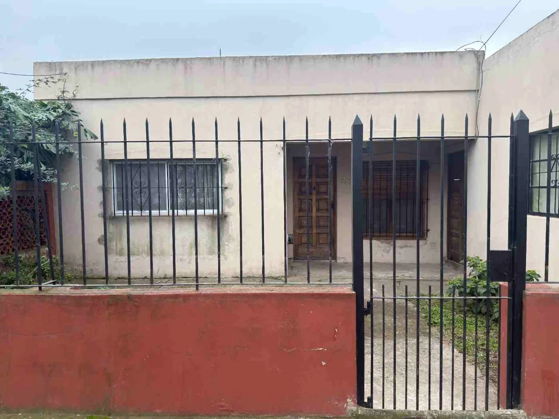 Casa en venta en Burzaco