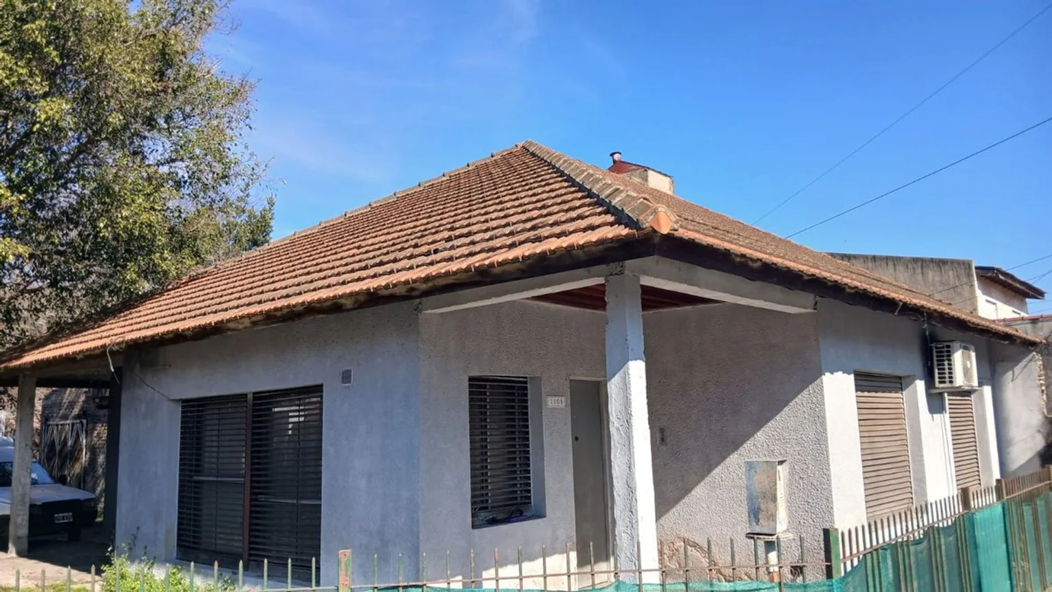 Venta casa 4 ambientes con lote en bernal oeste, foto 1