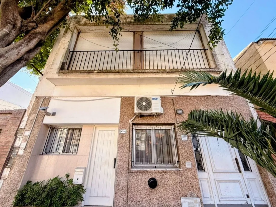 PH de 4 ambientes en venta en Valentín Alsina, Jean Jaures 3000