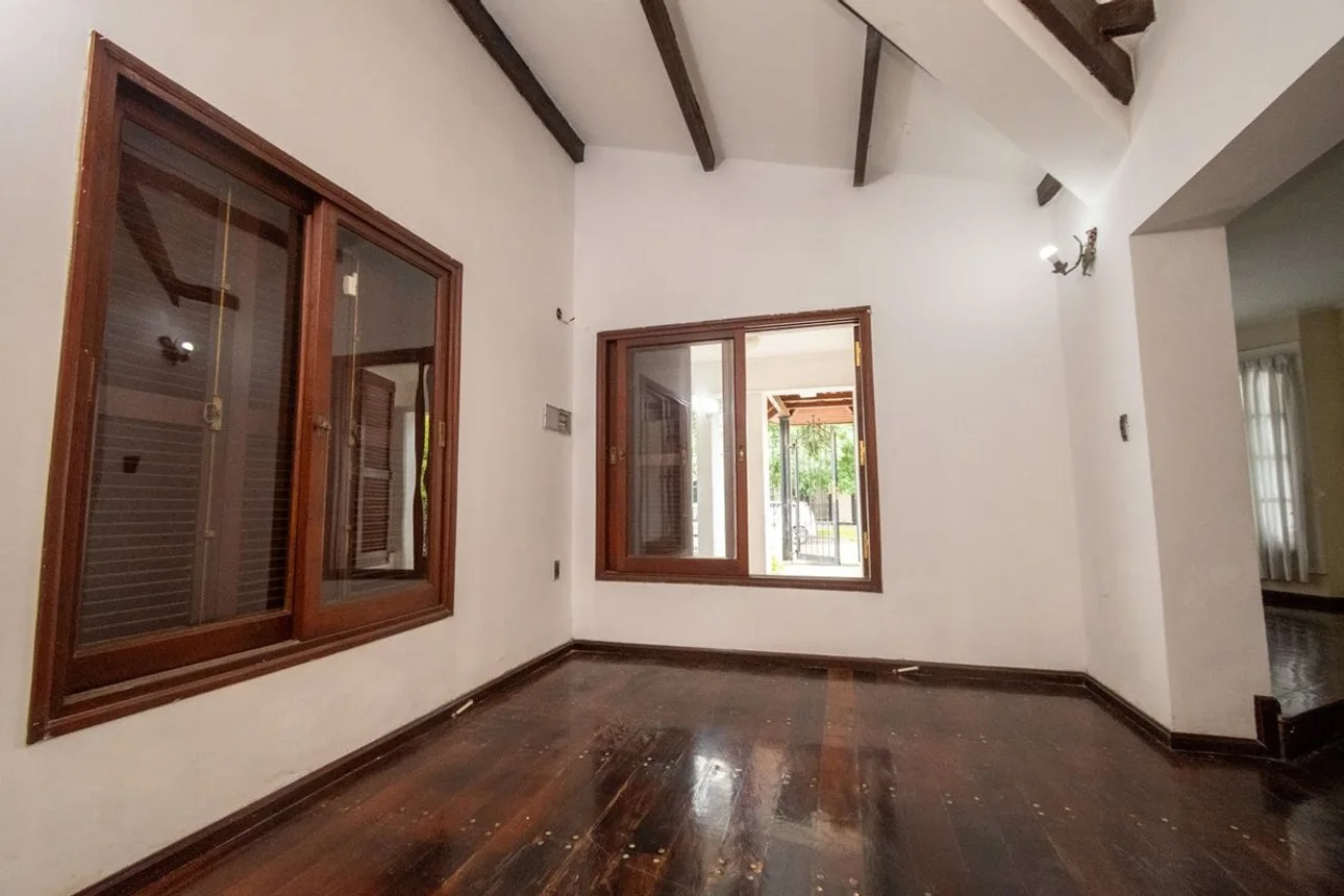 Venta casa 4 dormitorios b°guadalupe, foto 2