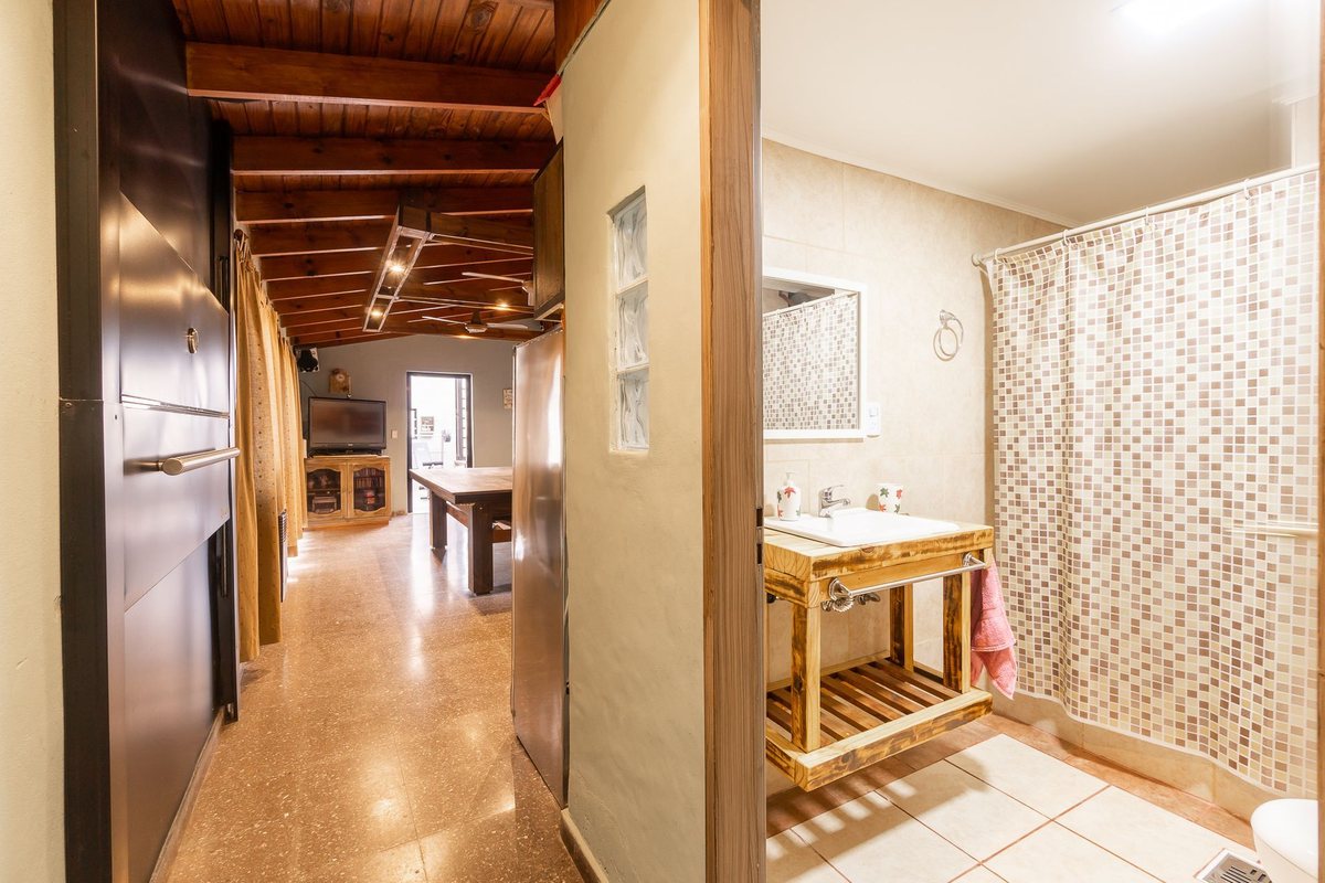 Foto 7 — CASA EN VENTA EN BERNAL  PARQUE QUINCHO Y PISCINA
