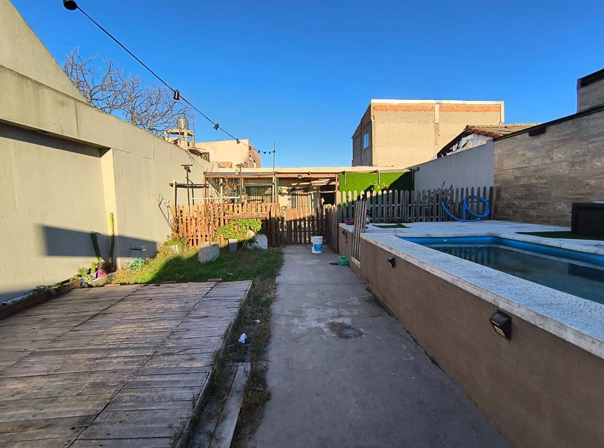 Foto 36 — CASA EN VENTA EN BERNAL  PARQUE QUINCHO Y PISCINA