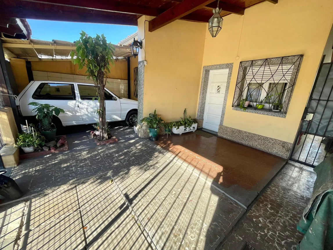 Casa de 4 ambientes en venta en Tolosa, 1 Entre 521 y 522 1000, foto 2