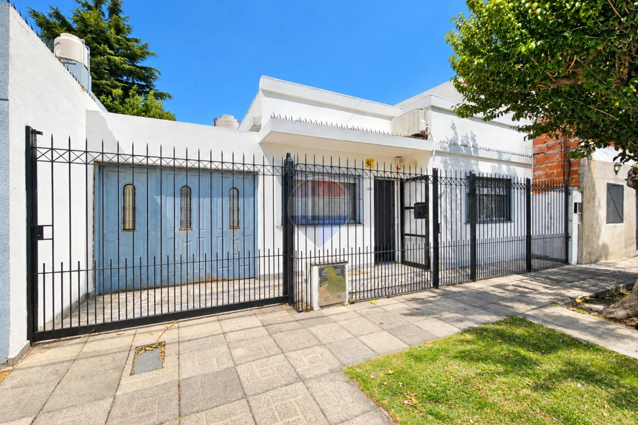 Casa de 3 ambientes en venta en Quilmes, La Rioja 1200, foto 2