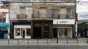 VENTA EN BLOQUE GALERIA + VIVIENDAS IDEAL INVERSOR