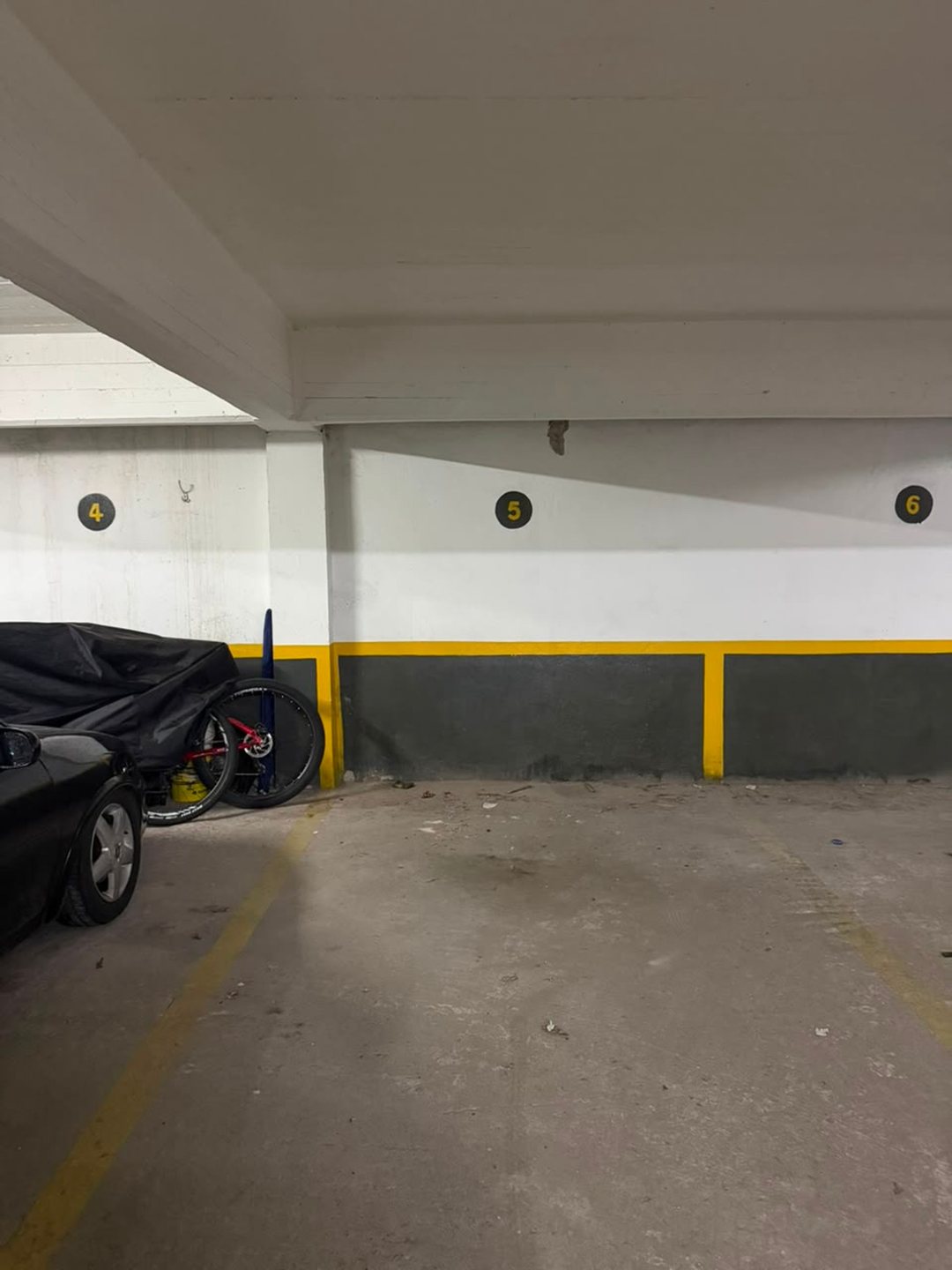 VENTA COCHERA B. LA PERLA PORTÓN AUTOM. 2°SUB.