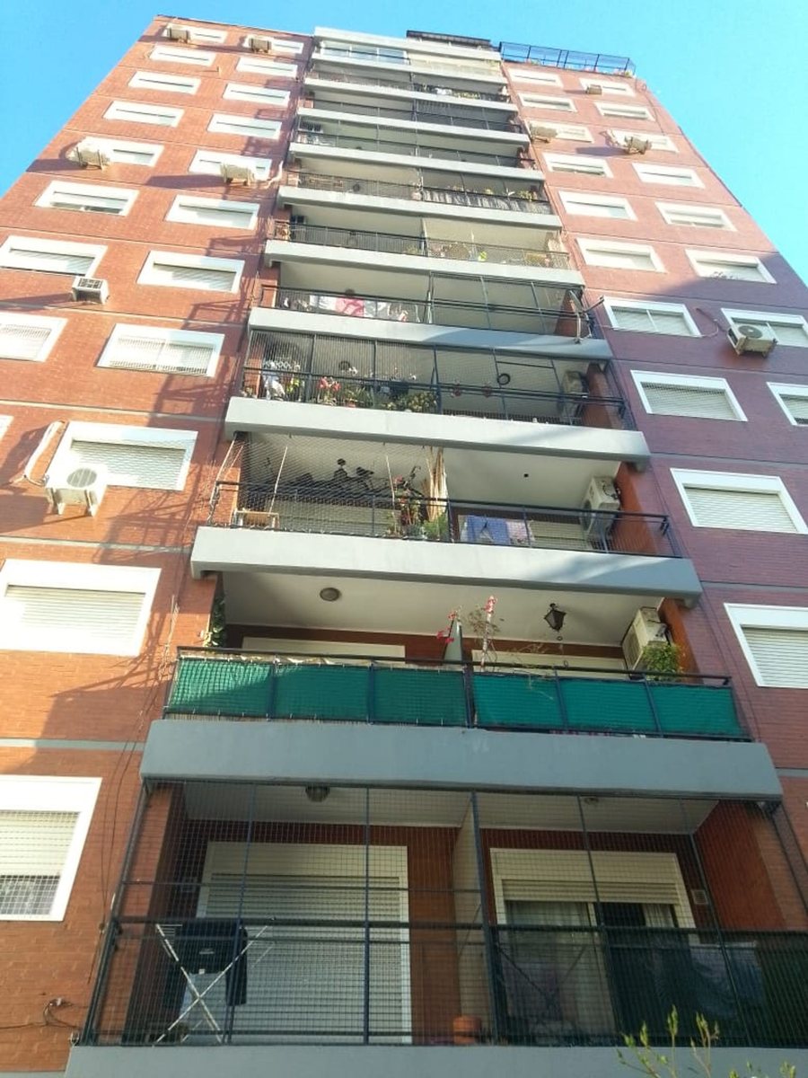 DEPTO 4 AMB ALQUILER BOEDO BALCON,COCHERA,BAULERA