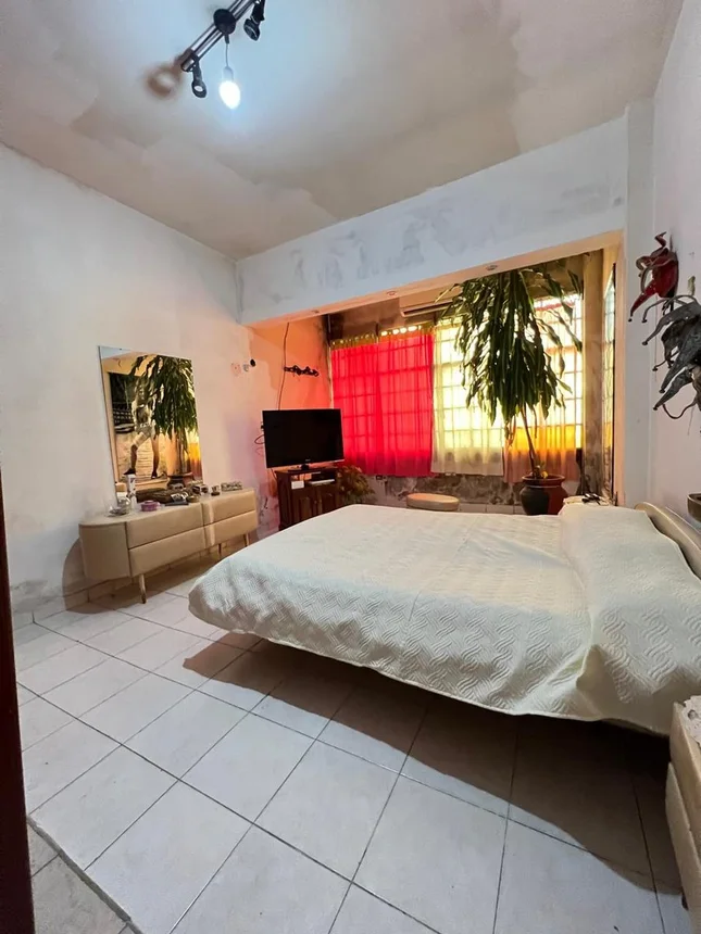 Casa de 3 ambientes en venta en Villa Luzuriaga, Cuba 800, foto 2