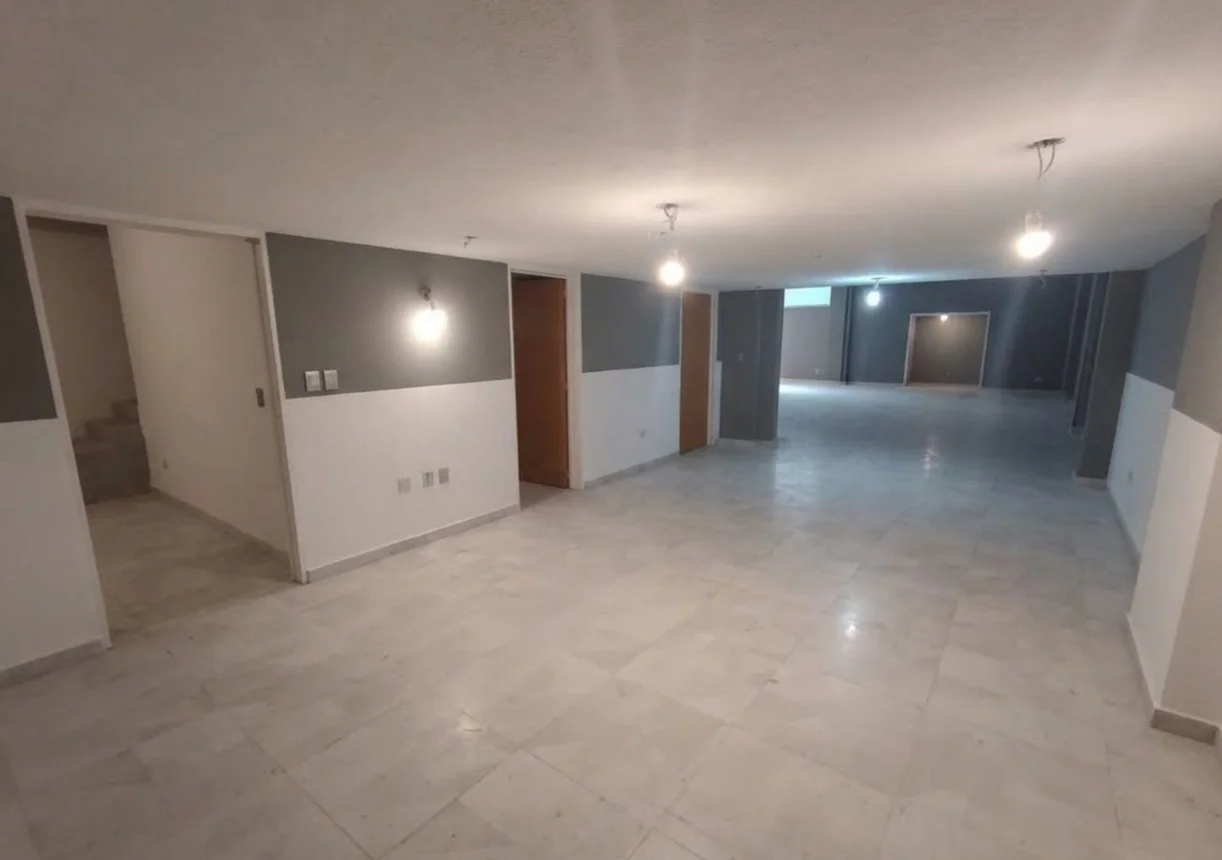 Casa de 8 ambientes en venta en Villa Urquiza, Iberá 5900, foto 2
