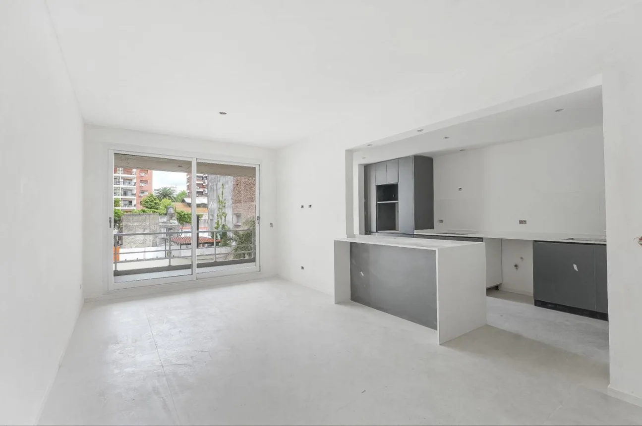 Departamento de 4 ambientes en venta en Villa Urquiza, Bucarelli 2300