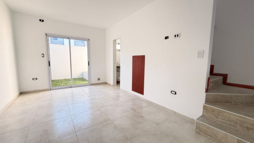 DUPLEX EN VENTA - LA PLATA