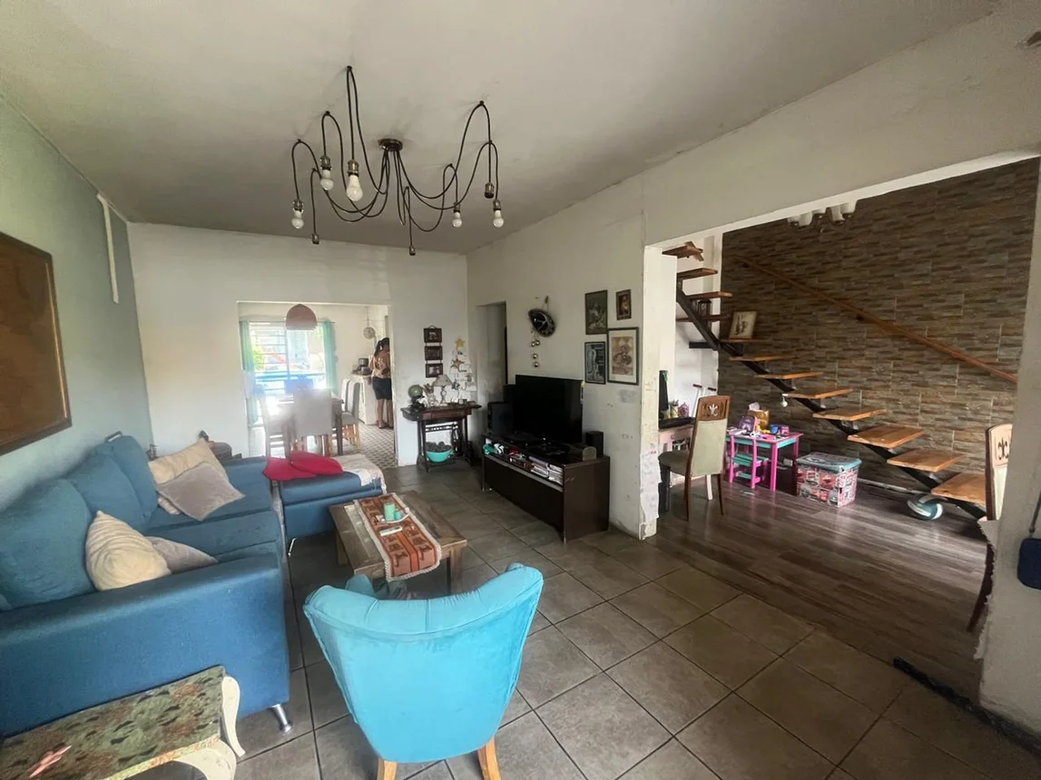 Casa en venta en Castelar, foto 2