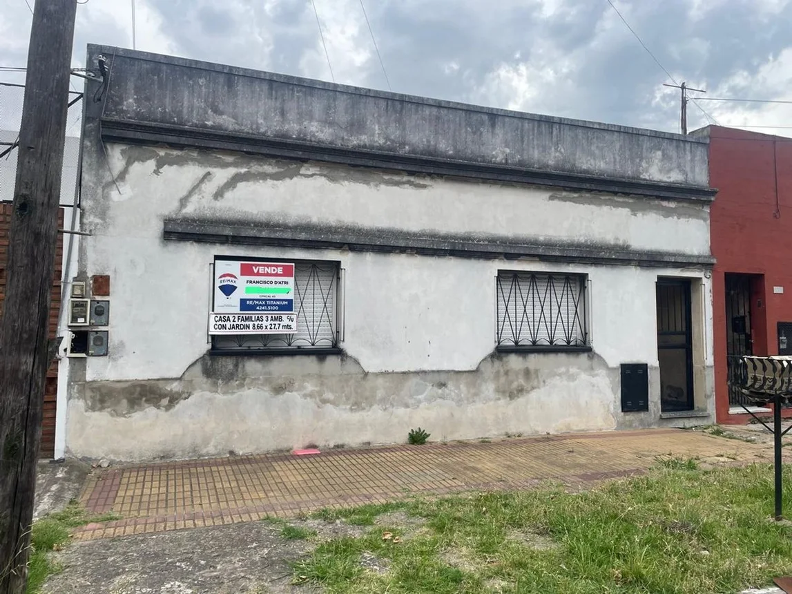 Casa en venta en Lanús Oeste, foto 2
