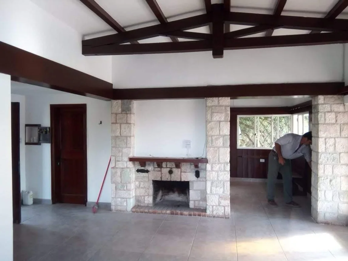 Casa de 6 ambientes en venta en Villa Carlos Paz, Ranqueles 100, foto 2