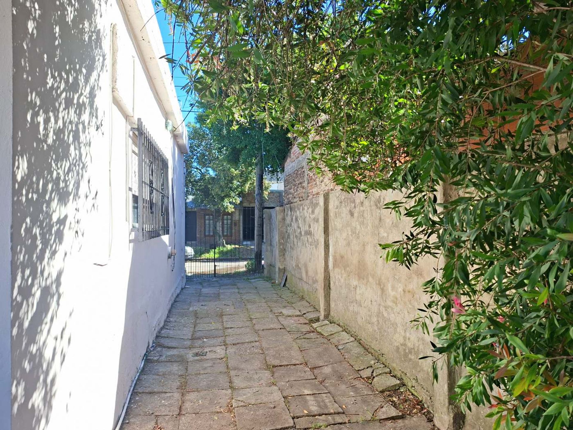 Foto 16 — VENTA CASA 3 AMB CON PARQUE, BERNAL ESTE.APTA CRED