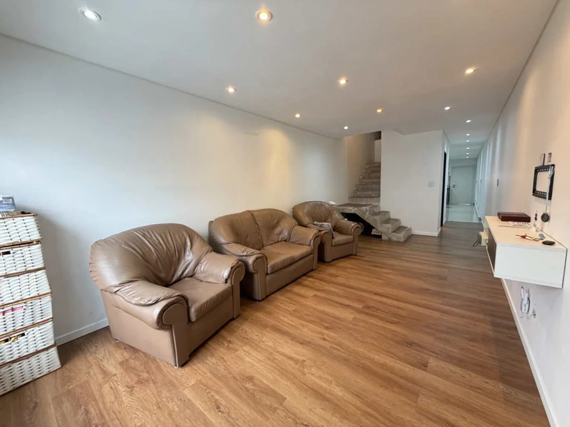 Casa tríplex en venta en San Justo, foto 2