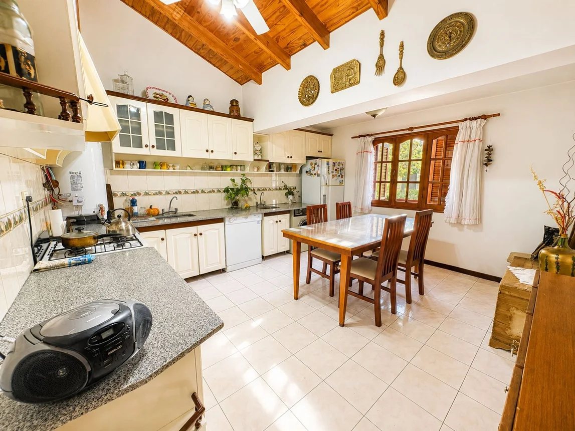 Casa en venta en Guaymallén, foto 2