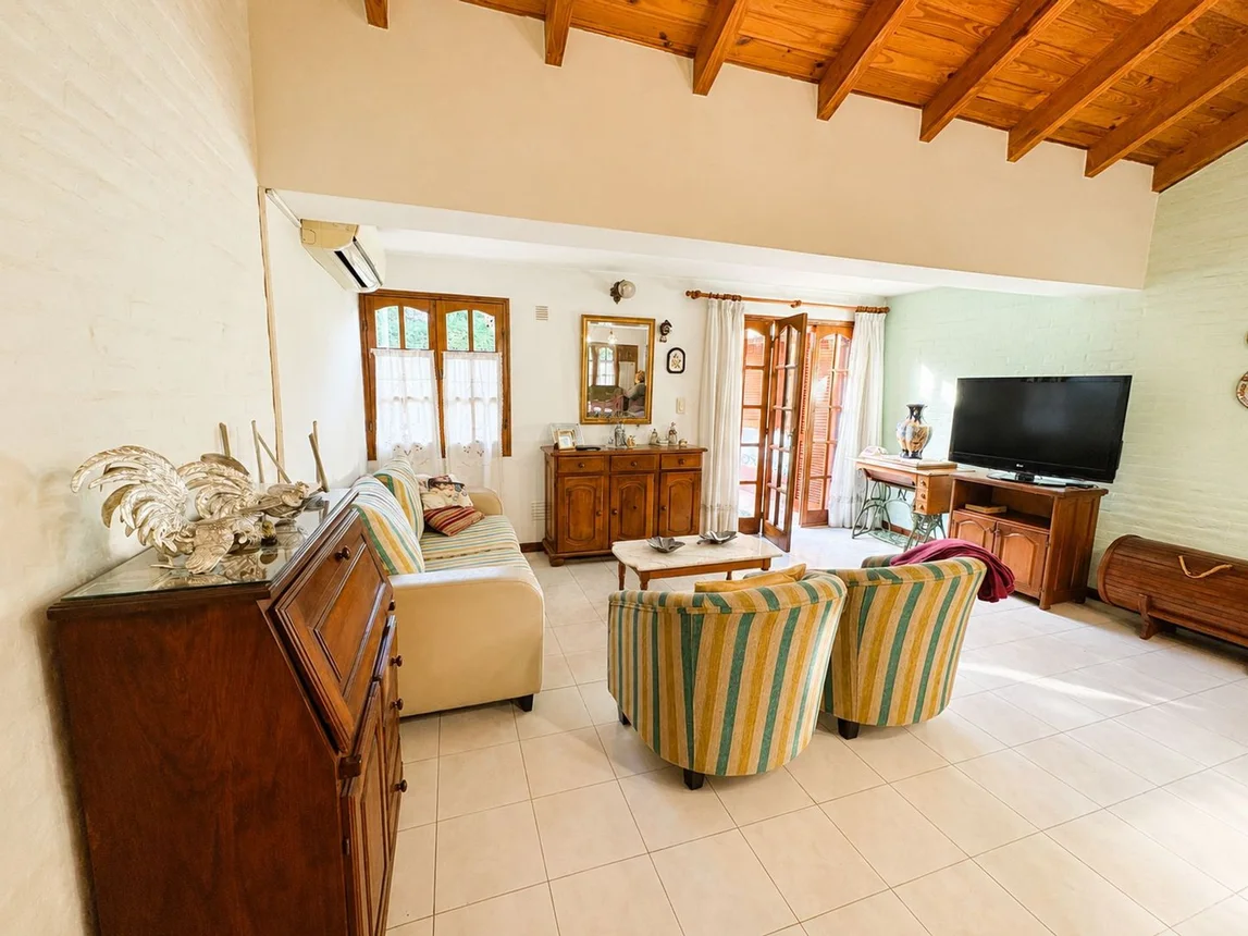 Casa en venta en Guaymallén, foto 4