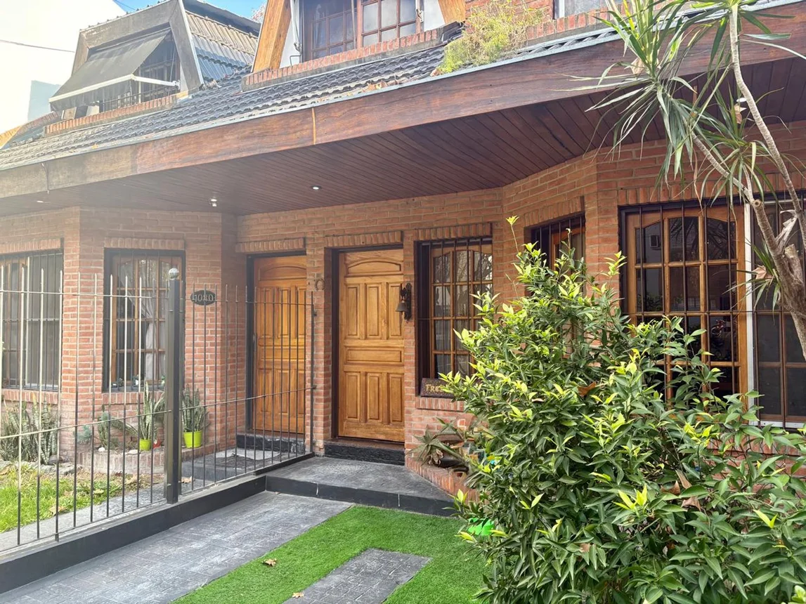 Casa dúplex de 4 ambientes en venta en Ciudad Jardín, Aviador Fredes 7000, foto 4