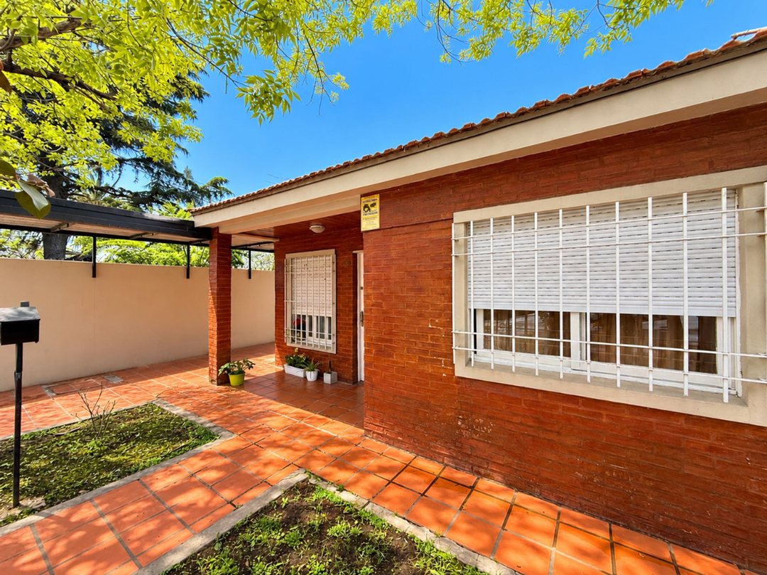 CASA VENTA 3AMB PADUA COCHERA PATIO APTA CREDITO
