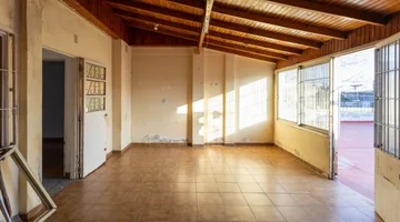 VENTA GALPON 2 BAÑOS CASA CASEROS  TRES DE FEBRERO