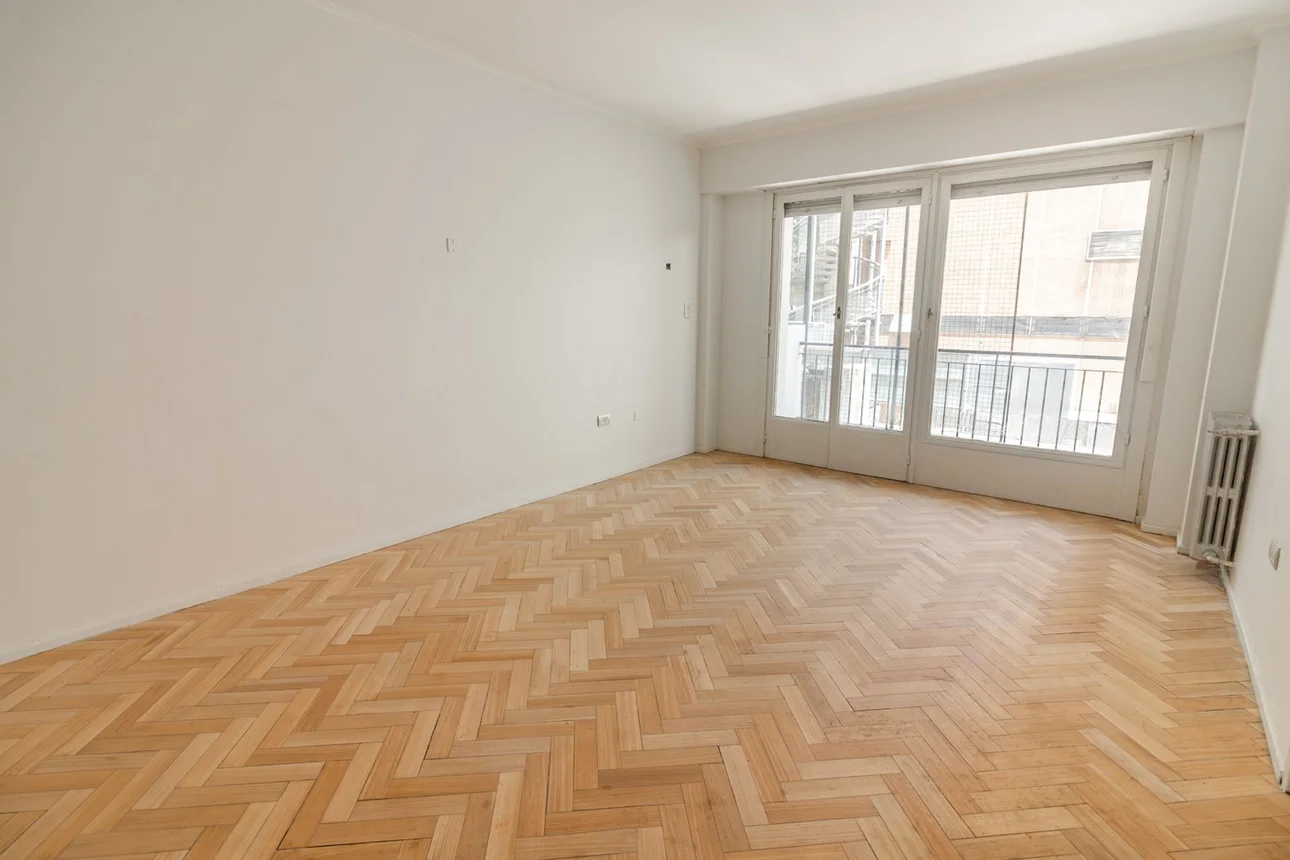 Semipiso de 3 ambientes en venta en Flores, Avenida Carabobo 0