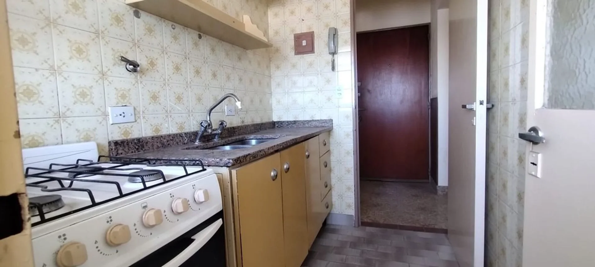 Departamento de 2 ambientes en venta en Liniers, Coronel Ramón Lorenzo Falcón 7200, foto 2