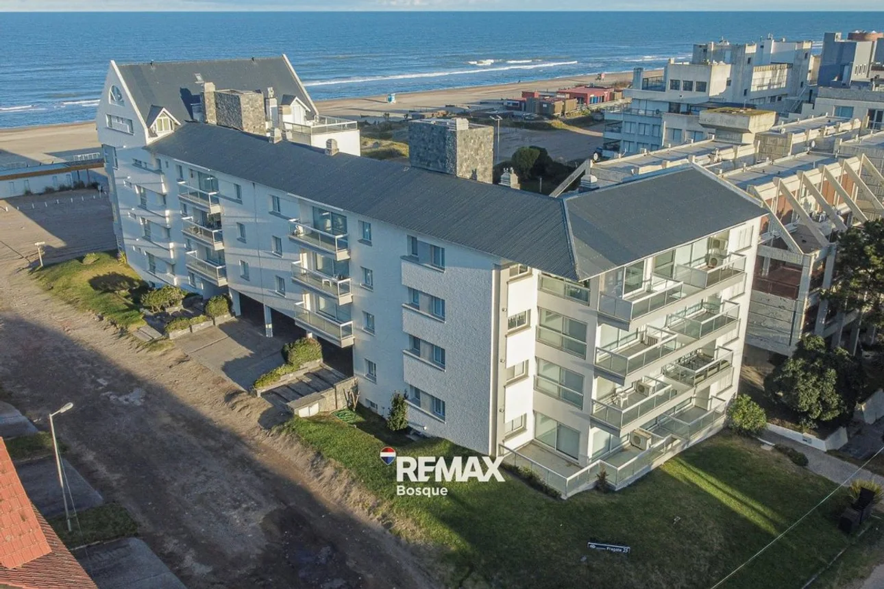 Departamento de 4 ambientes en venta en Pinamar, Fragata 25 de Mayo Pinamar 0