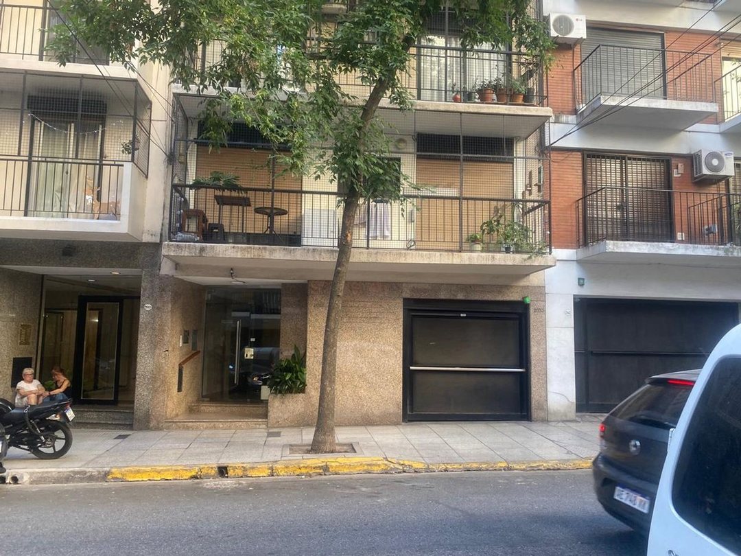 VENTA COCHERA CUBIERTA RECOLETA